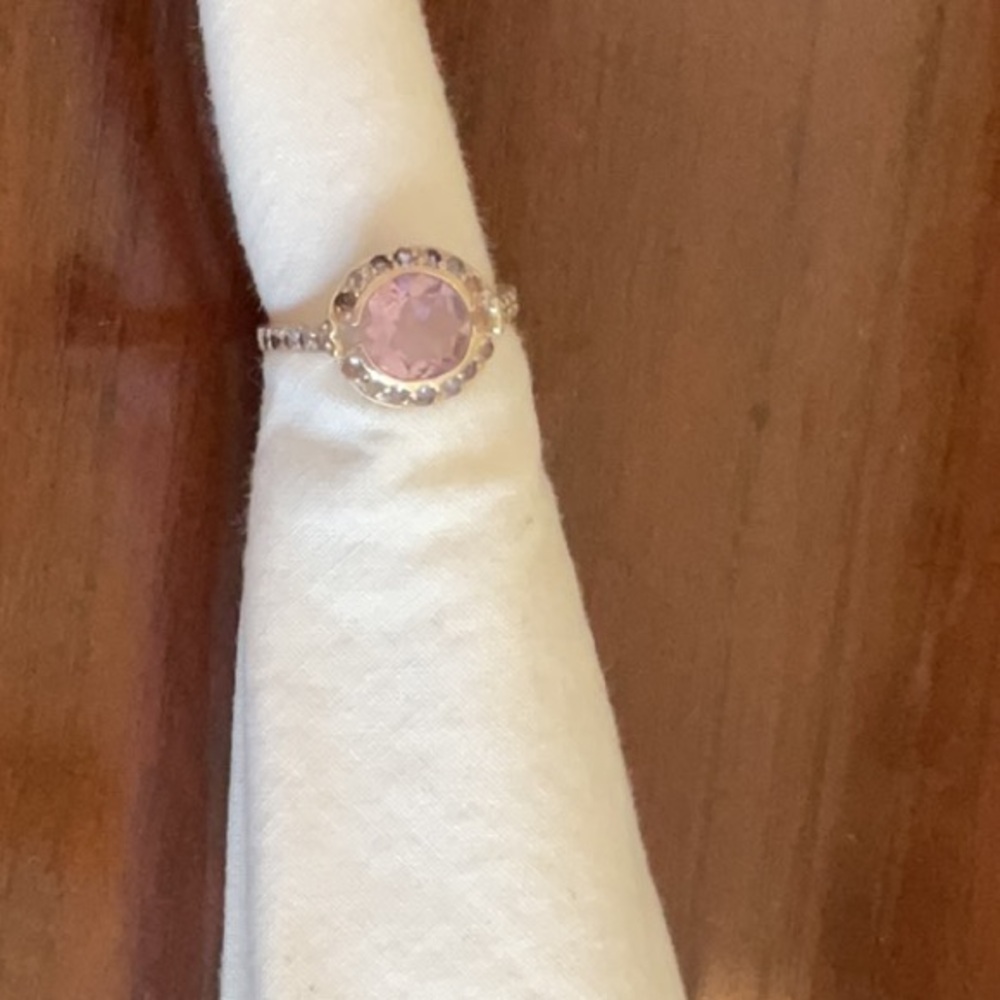Gracious.Round Amethyst Ring